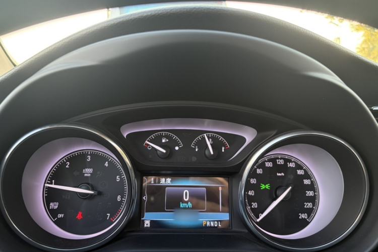 Used Buick Envision 2020 20T Two-Wheel Drive Leading Version Interior 11