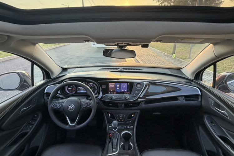 Used Buick Envision 2020 20T Two-Wheel Drive Leading Version Interior 12