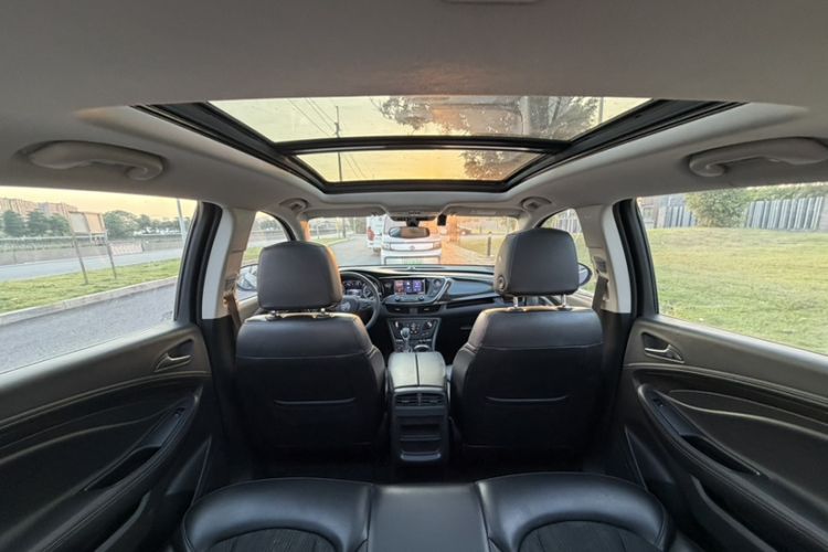 Used Buick Envision 2020 20T Two-Wheel Drive Leading Version Interior 9