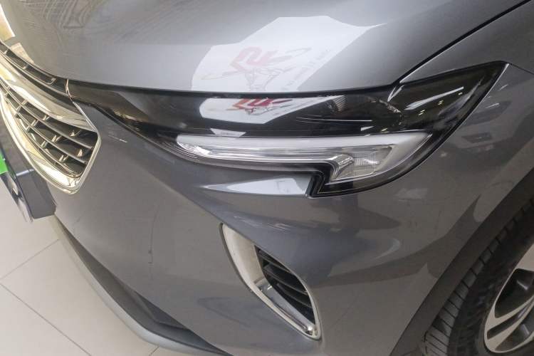 Used Buick Envision 2020 Encore S 652T Four-Wheel Drive Luxury Model Left Front Headlight