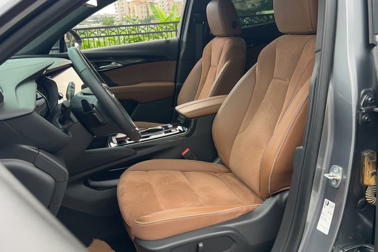 Used Buick Envision 2020 Encore S 652T Two-Wheel Drive Luxury Model Left Front Seat