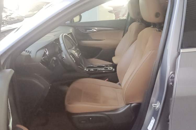 Used Buick Envision 2020 Encore S 652T Four-Wheel Drive Luxury Model Left Front Seat