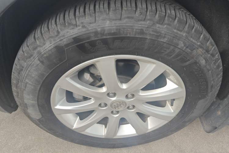 Used Buick Envision 2020 20T Two-Wheel Drive Luxury Model Left Front Wheel Hub