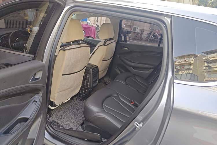 Used Buick Envision 2020 20T Two-Wheel Drive Elite Version Left Rear Seat