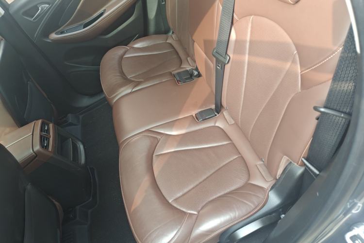 Used Buick Envision 2020 20T Two-Wheel Drive Luxury Model Left Rear Seat