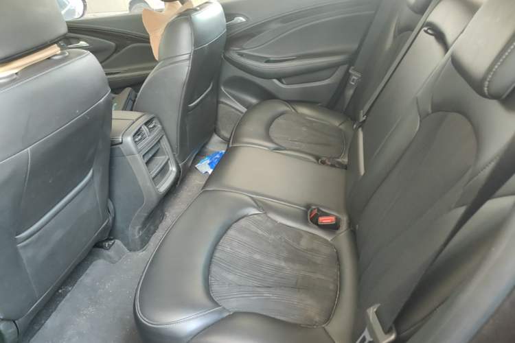Used Buick Envision 2020 20T Two-Wheel Drive Leading Version Left Rear Seat
