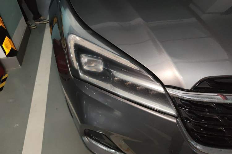 Used Buick Envision 2020 28T Four-Wheel Drive Luxury Version Right Front Headlight