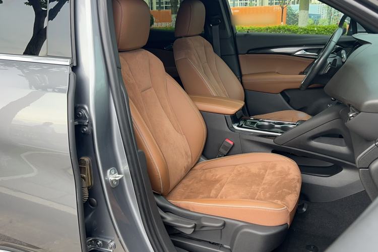Used Buick Envision 2020 Encore S 652T Two-Wheel Drive Luxury Model Right Front Seat