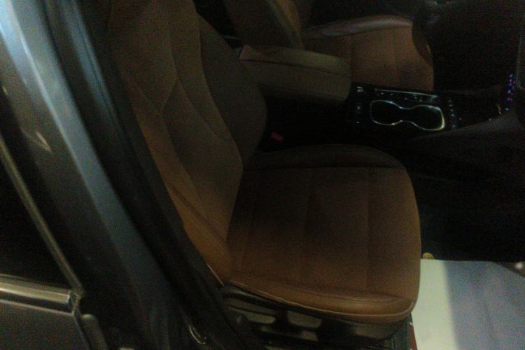 Used Buick Envision 2020 Encore S 652T Four-Wheel Drive Luxury Model Right Front Seat