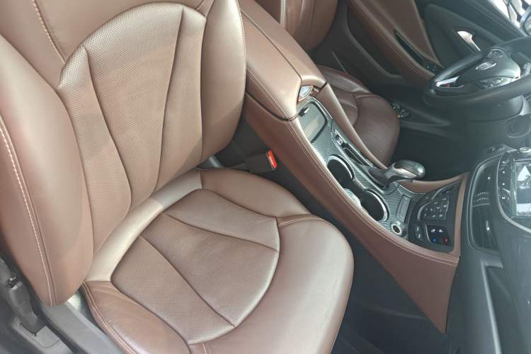 Used Buick Envision 2020 20T Two-Wheel Drive Luxury Model Right Front Seat
