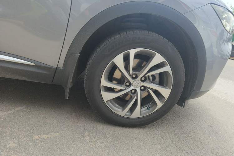 Used Buick Envision 2020 Onix S 652T Two-Wheel Drive Elite Model Right Front Wheel Hub