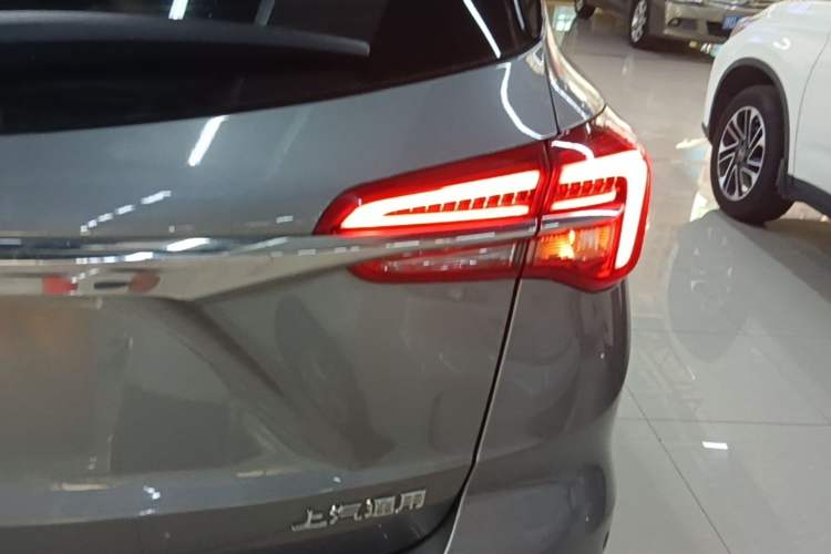 Used Buick Envision 2020 28T Four-Wheel Drive Elite Version Right Rear Taillight