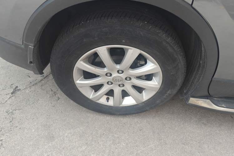 Used Buick Envision 2020 20T Two-Wheel Drive Luxury Model Right Rear Wheel Hub