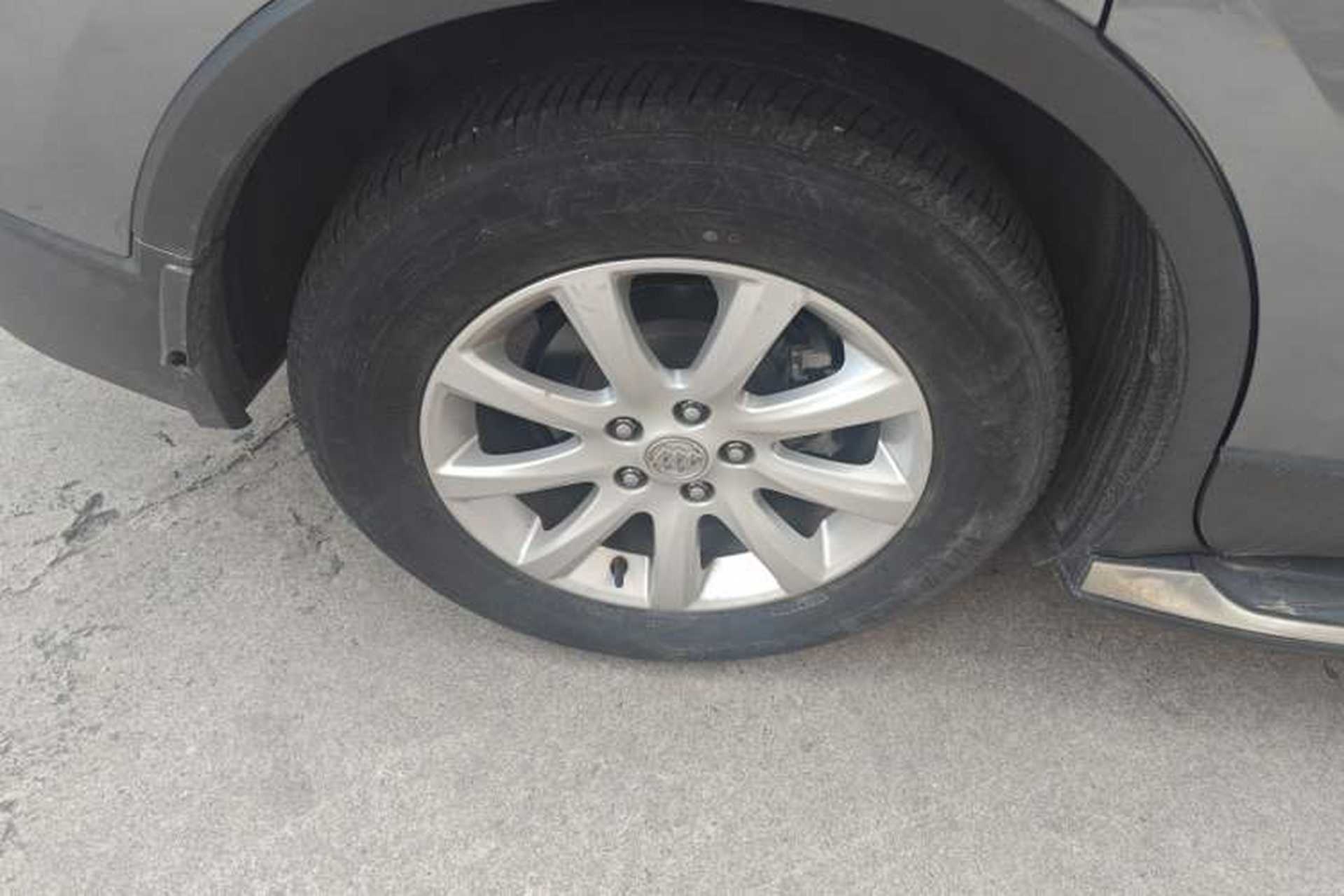 Used Buick Envision 2020 20T Two-Wheel Drive Luxury Model Right Rear Wheel Hub