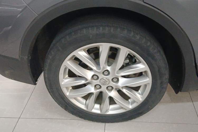 Used Buick Envision 2020 28T Four-Wheel Drive Elite Version Right Rear Wheel Hub