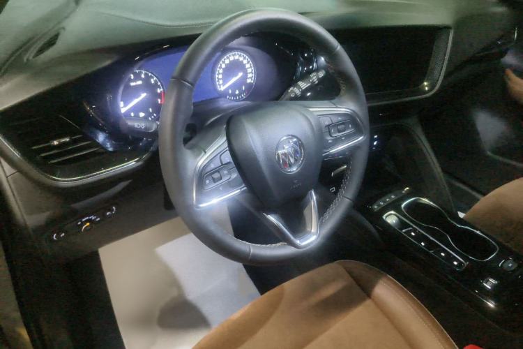 Used Buick Envision 2020 Encore S 652T Four-Wheel Drive Luxury Model Steering Wheel