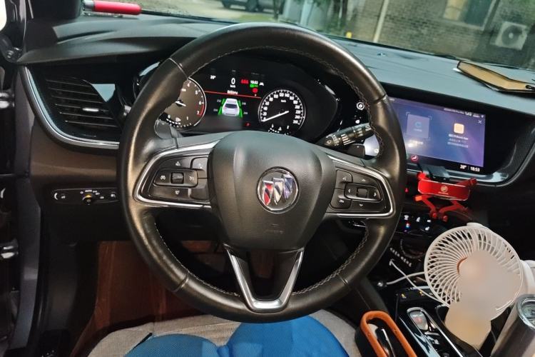 Used Buick Envision 2020 Encore S 652T Two-Wheel Drive Luxury Model Steering Wheel