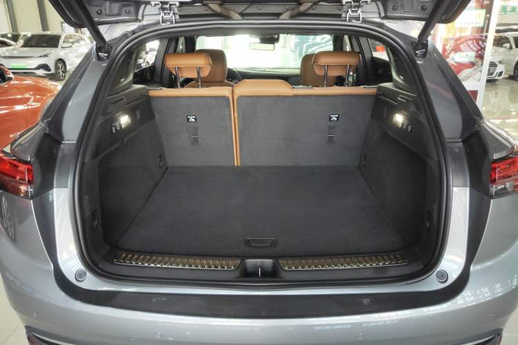 Used Buick Envision 2020 Encore S 652T Four-Wheel Drive Luxury Model Trunk