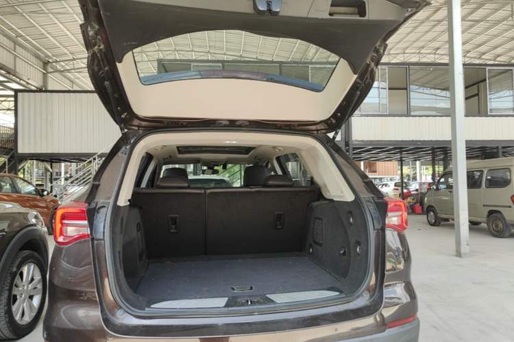 Used Buick Envision 2020 20T Two-Wheel Drive Leading Version Trunk