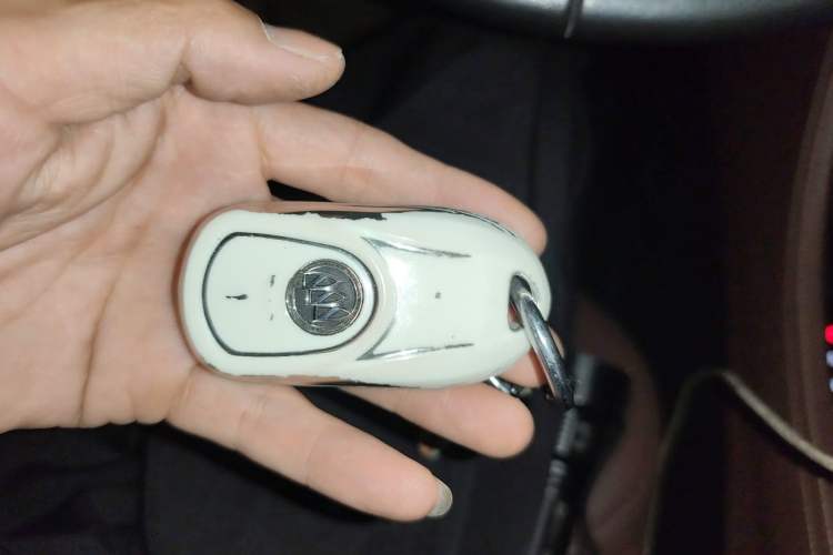 Used Buick Envision 2020 28T Four-Wheel Drive Luxury Version Vehicle Key