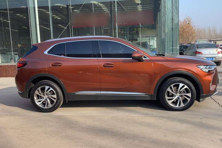 Used Buick Envision 2020 Encore S 652T Two-Wheel Drive Luxury Model Exterior 2