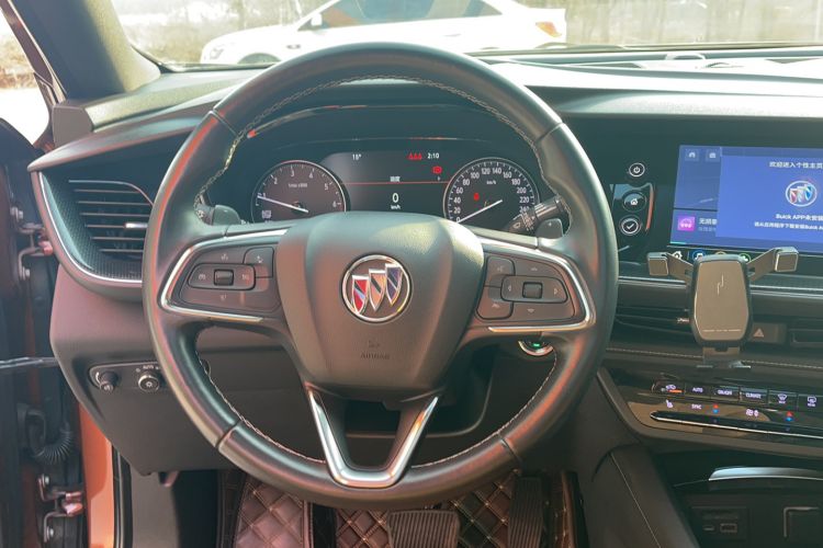 Used Buick Envision 2020 Encore S 652T Two-Wheel Drive Luxury Model Interior 4