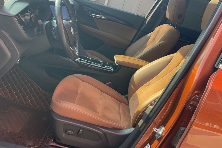 Used Buick Envision 2020 Encore S 652T Two-Wheel Drive Luxury Model Interior 8