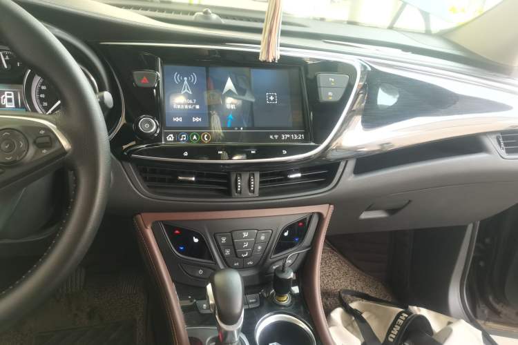 Used Buick Envision 2020 28T Four-Wheel Drive Elite Version Audio And AC Panel