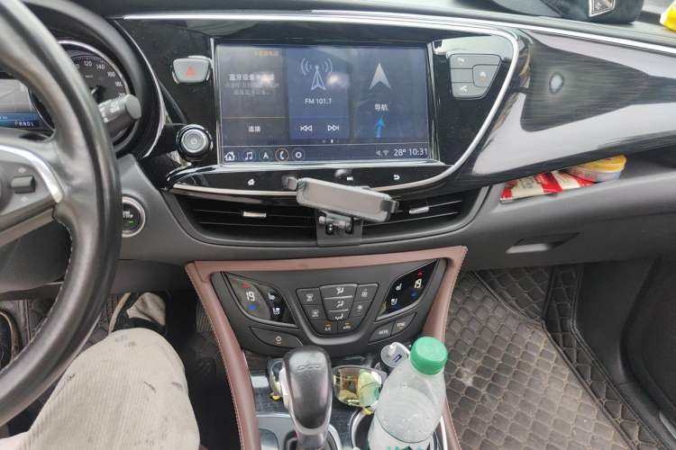 Used Buick Envision 2020 20T Two-Wheel Drive Luxury Model Audio And AC Panel