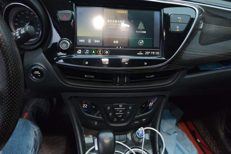 Used Buick Envision 2020 20T Two-Wheel Drive Elite Version Audio And AC Panel