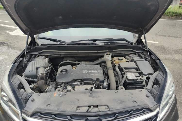 Used Buick Envision 2020 20T Two-Wheel Drive Luxury Model Engine Bay