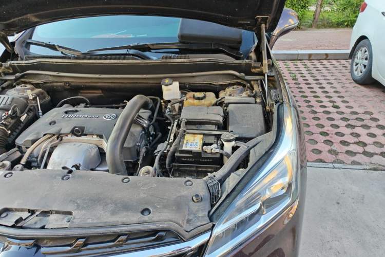 Used Buick Envision 2020 28T Four-Wheel Drive Elite Version Engine Bay Left