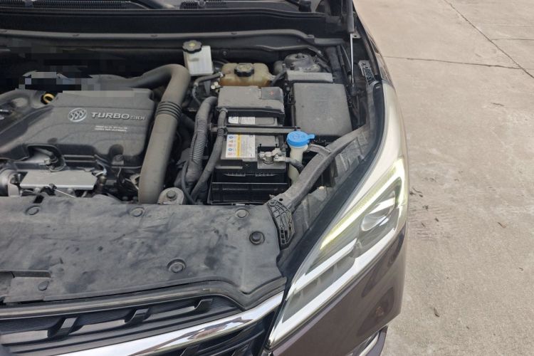 Used Buick Envision 2020 20T Two-Wheel Drive Leading Version Engine Bay Left