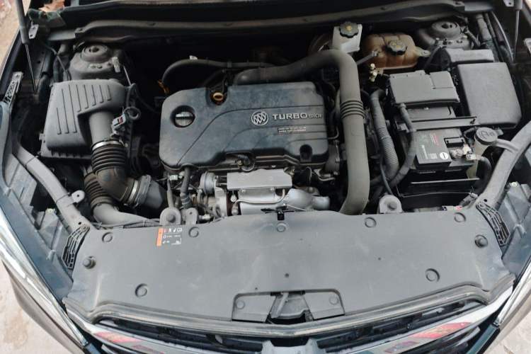 Used Buick Envision 2020 20T Two-Wheel Drive Elite Version Engine Bay