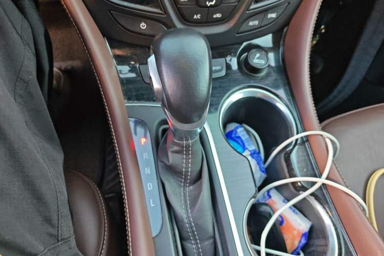 Used Buick Envision 2020 28T Four-Wheel Drive Elite Version Gear Lever