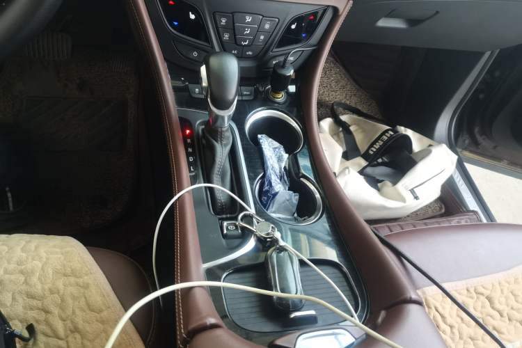 Used Buick Envision 2020 28T Four-Wheel Drive Elite Version Gear Lever