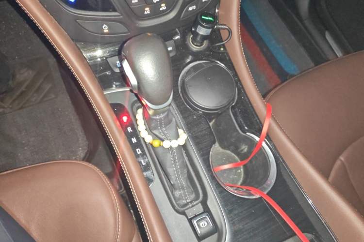 Used Buick Envision 2020 28T Four-Wheel Drive Elite Version Gear Lever