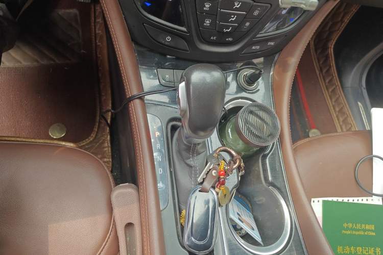 Used Buick Envision 2020 28T Four-Wheel Drive Elite Version Gear Lever