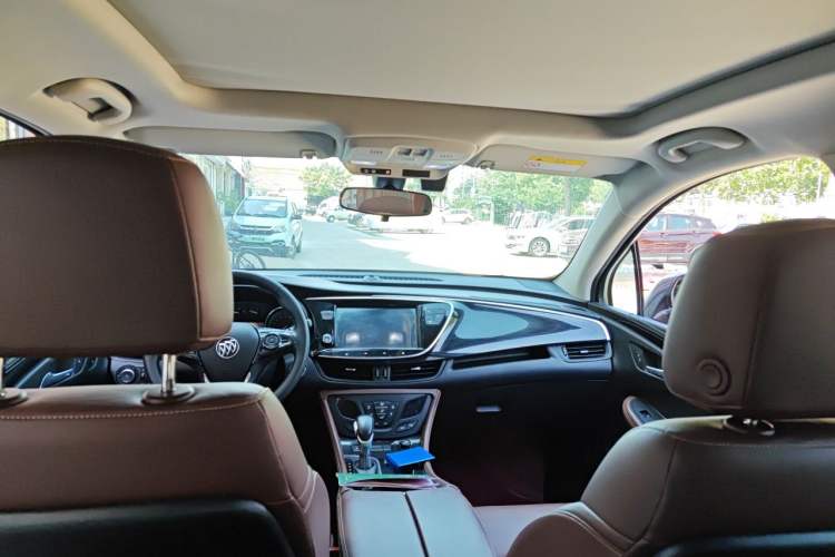 Used Buick Envision 2020 20T Two-Wheel Drive Luxury Model Headliner