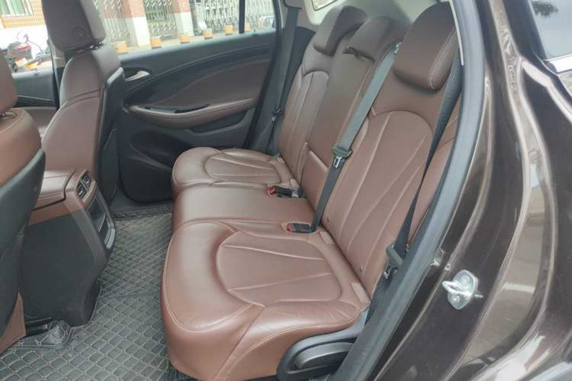Used Buick Envision 2020 20T Two-Wheel Drive Luxury Model Left Rear Seat