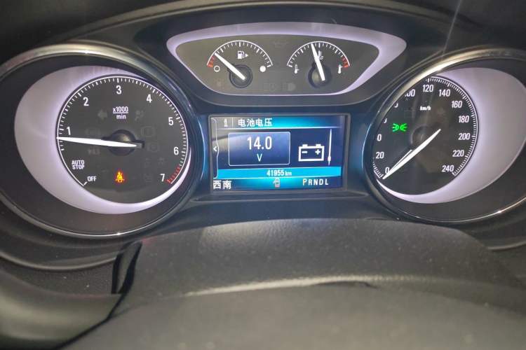 Used Buick Envision 2020 28T Four-Wheel Drive Elite Version Odometer Close Up