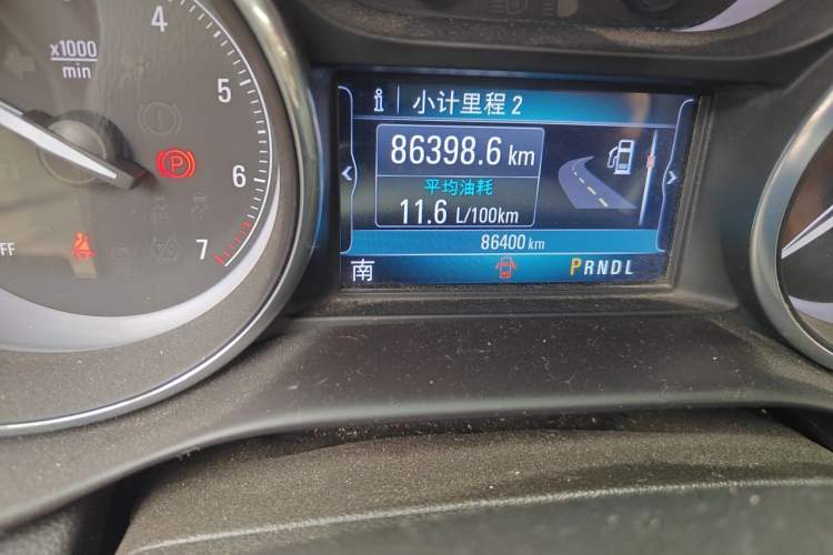 Used Buick Envision 2020 28T Four-Wheel Drive Elite Version Odometer Close Up