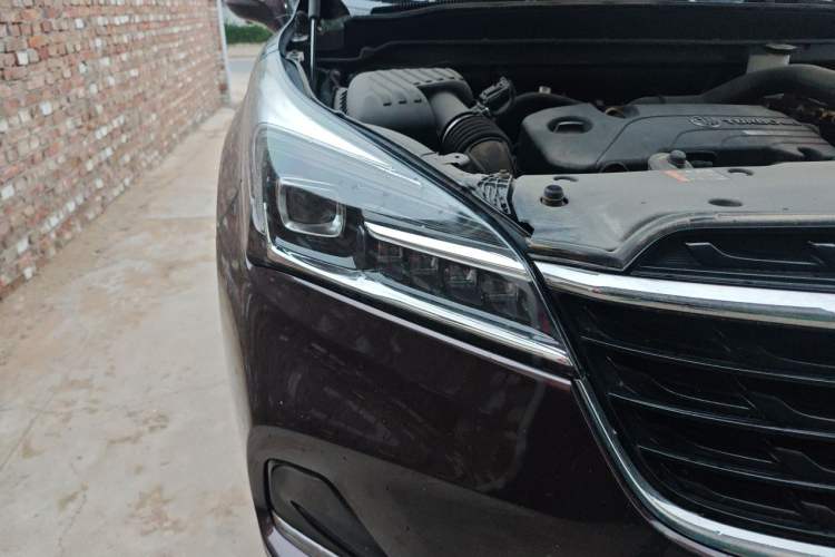 Used Buick Envision 2020 20T Two-Wheel Drive Elite Version Right Front Headlight