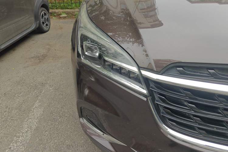 Used Buick Envision 2020 28T Four-Wheel Drive Elite Version Right Front Headlight