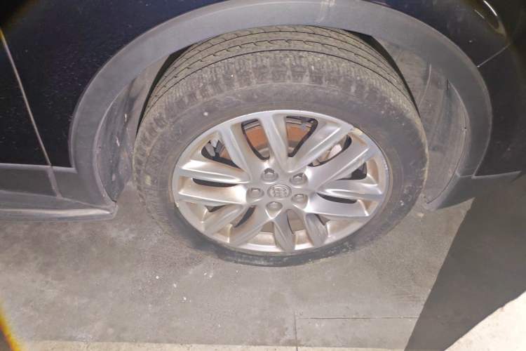 Used Buick Envision 2020 28T Four-Wheel Drive Elite Version Right Front Wheel Hub