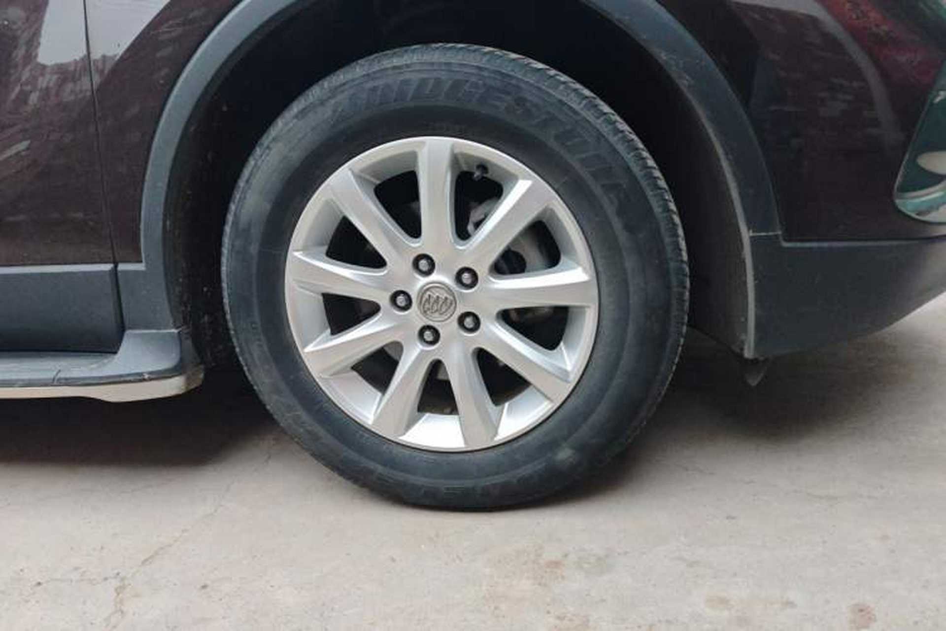 Used Buick Envision 2020 20T Two-Wheel Drive Elite Version Right Front Wheel Hub