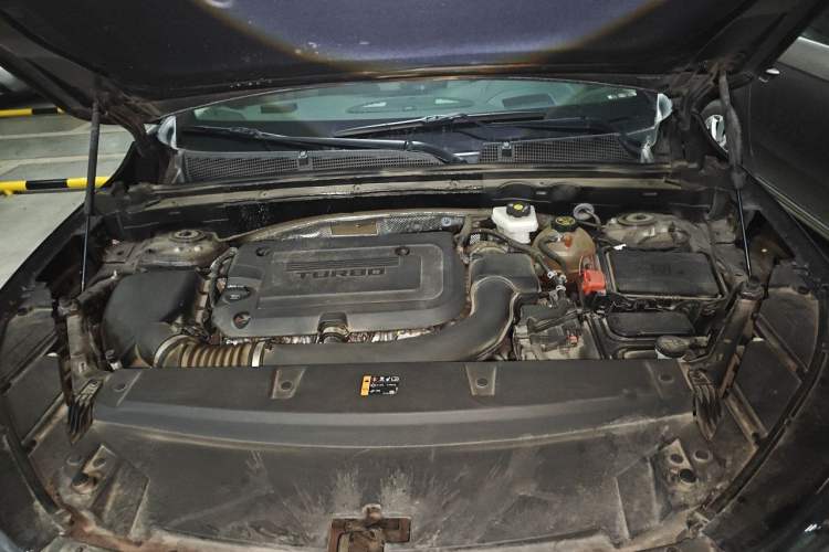 Used Buick Envision 2020 Encore S 652T All-Wheel-Drive Avenir Engine Bay