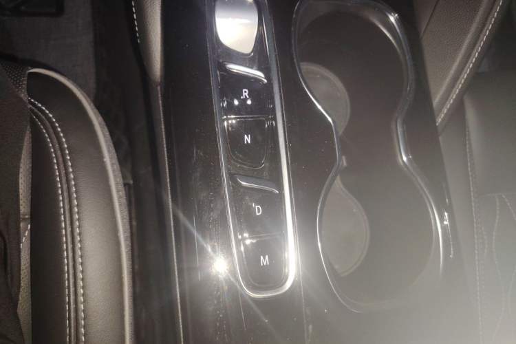 Used Buick Envision 2020 Encore S 652T All-Wheel-Drive Avenir Gear Lever