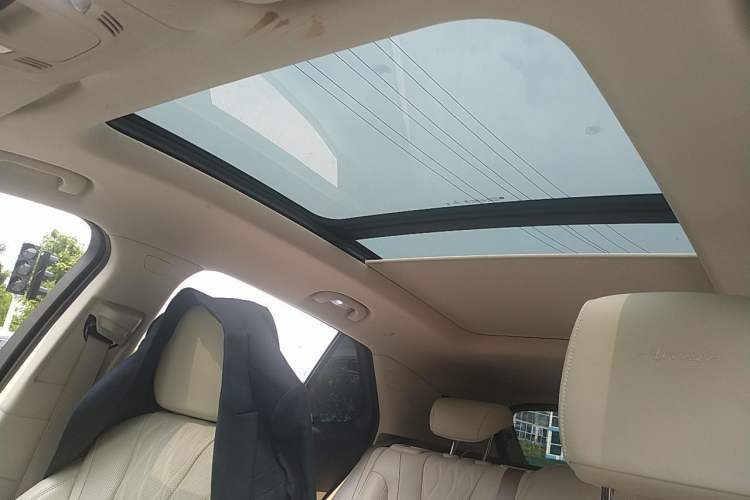 Used Buick Envision 2020 Encore S 652T All-Wheel-Drive Avenir Headliner