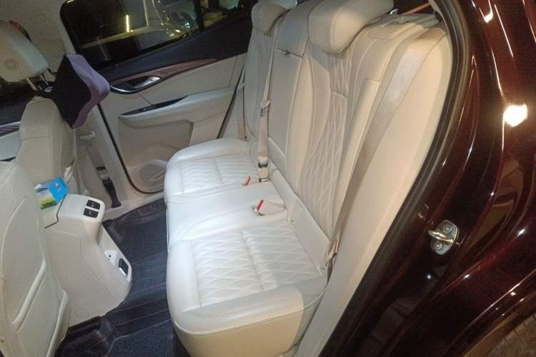 Used Buick Envision 2020 Encore S 652T All-Wheel-Drive Avenir Left Rear Seat